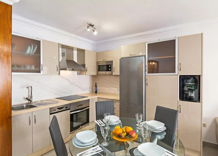 Oceanic Breeze Share Pool By Pvl Daire Puerto del Carmen (Lanzarote)